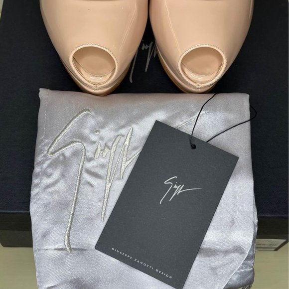 GIUSEPPE ZANOTTI Sharon Peep Toe Pumps Blush Patent Leather - Picture 8 of 8